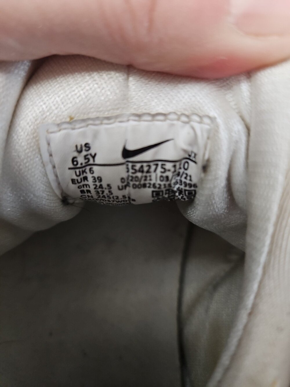 Nike Air Huarache Triple White GS 654275-110 Size 6.5Y | Women's 8 | Retro - Picture 5 of 16